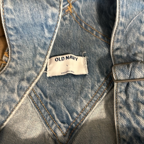 Old navy over all shorts size large. - Picture 2 of 5